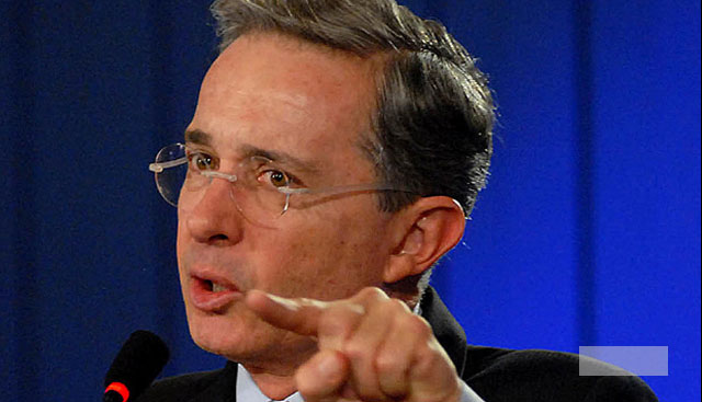 Uribe pide prolongar dialogos de paz en la habana