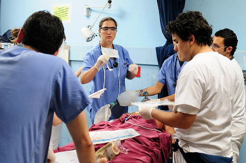 las tutelas interpuestas por los colombianos para recibir atención médica, representan un 23,7% del gran total de estas acciones interpuestas en Colombia