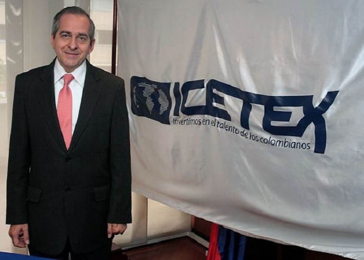Renunció Presidente de ICETEX