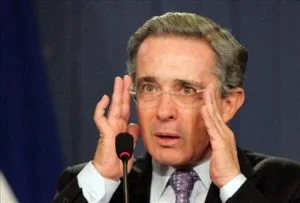 Uribe es relativamente "pobre", comparado con los contratistas del país