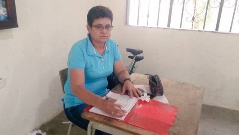 Una valiente profesora de Colombia, es héroe en Aguachica