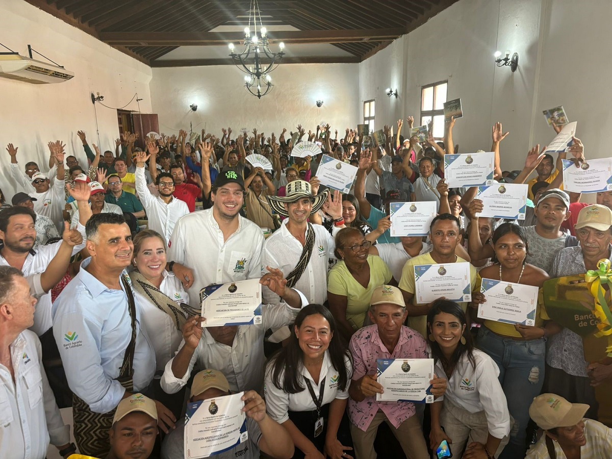 El Banco Agrario entregó créditos a la gente vulnerable por $212.000 Mlls y firmó convenios para el desarrollo con Alcaldías de la Costa Caribe