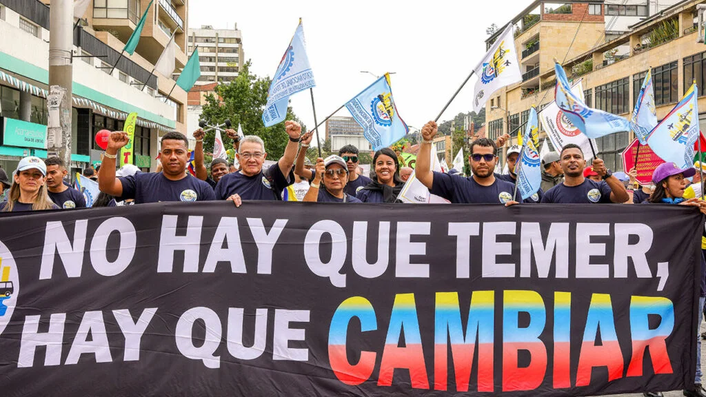 petro y constituyente