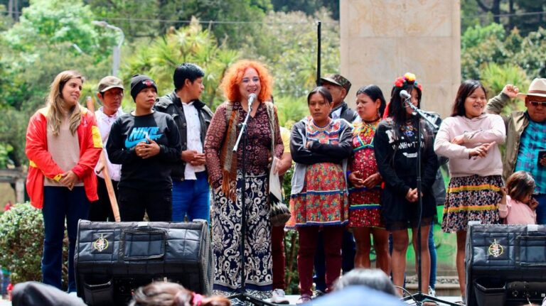 lilia solano e indigenas embera