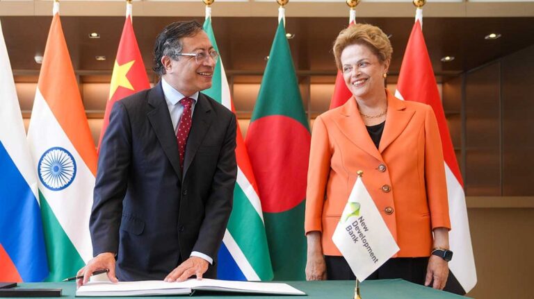 Gustavo Petro y Dilma Rousselff.​