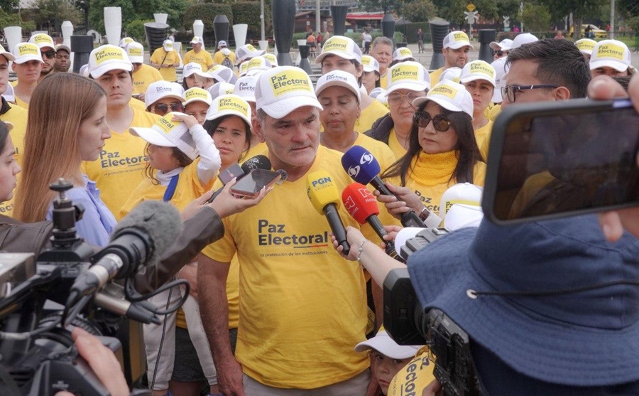 Eñ Procurador General, Gregorio Eljach, se tomó a Bogotá con la Paz Electoral