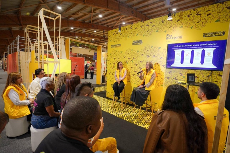 procuraduria en la feria del libro3