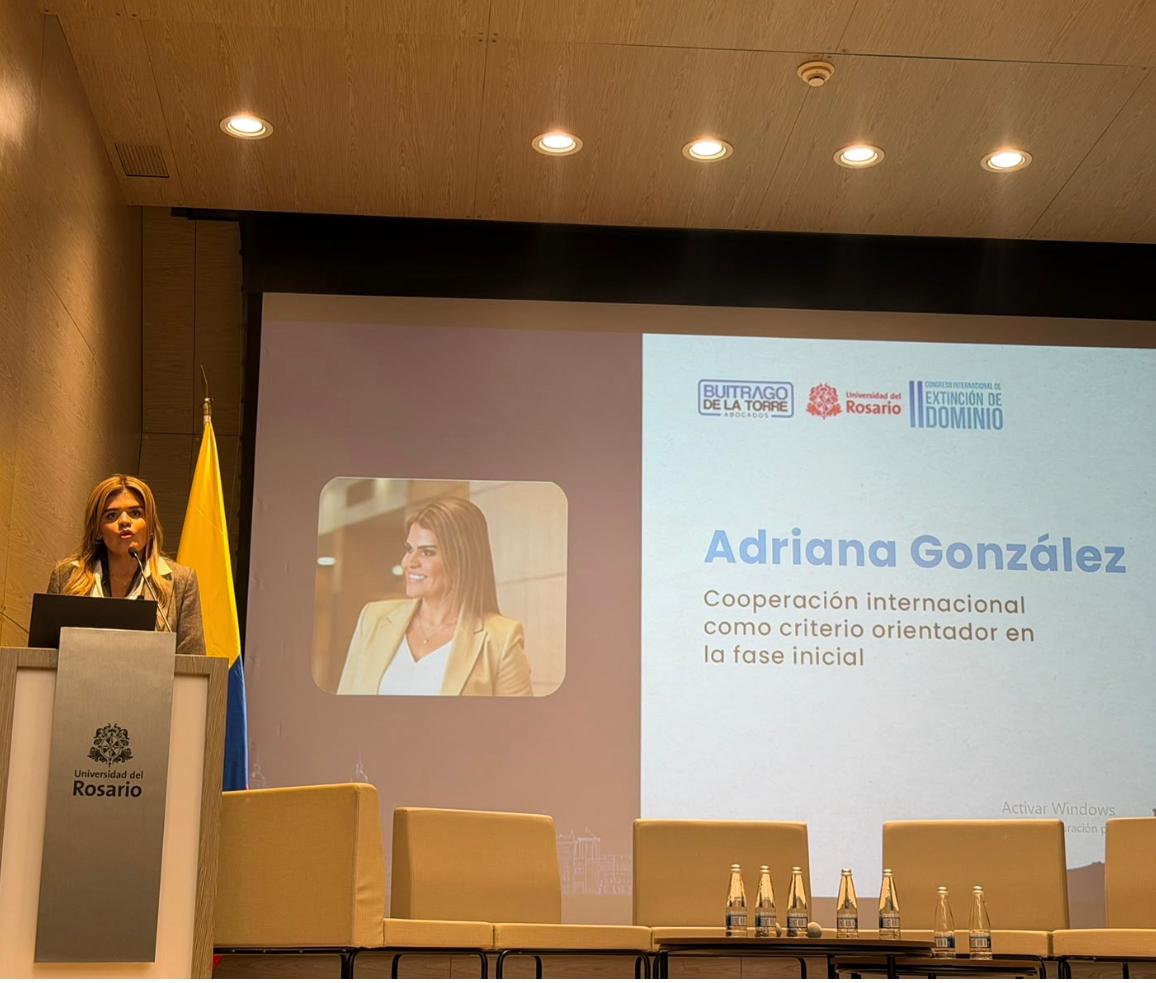 adriana gonzález márquez sobre extincion de dominio