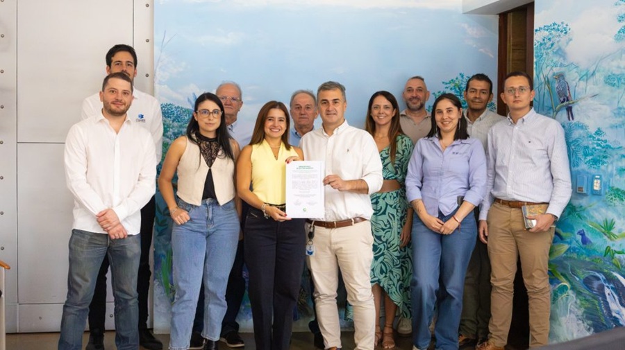 corantioquia y la cci de antioquia firman acuerdo2