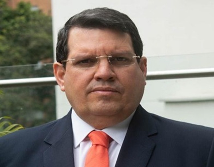carlos gomescasseres vergara